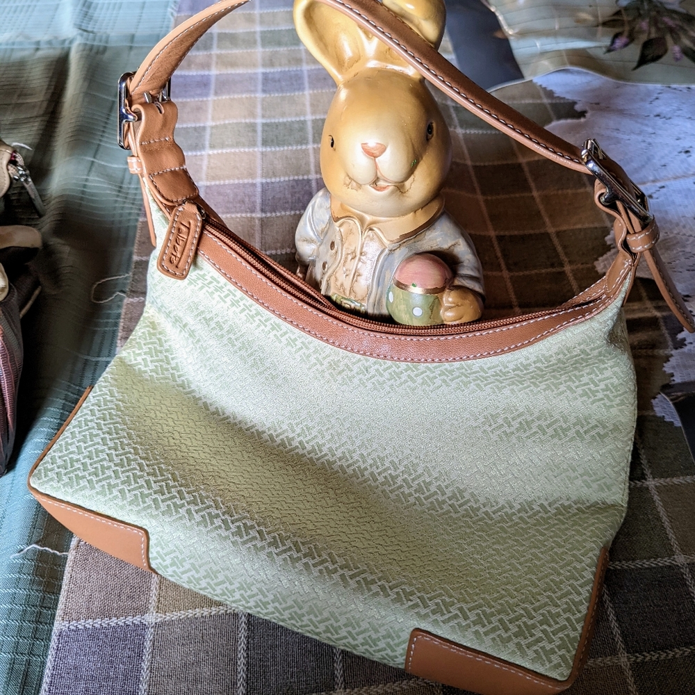 Talborts lime green shoulder bag